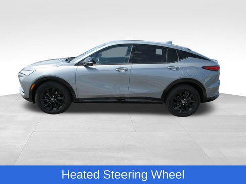 Certified 2024 Buick Envista Sport Touring w/ Convenience I Package FWD image 2