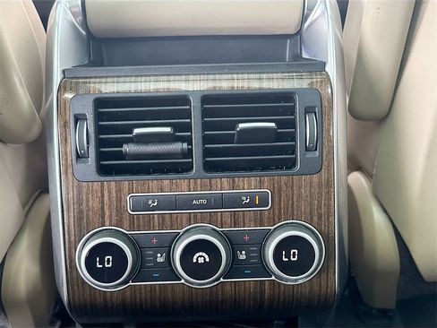 Used 2017 Land Rover Range Rover Sport HSE image 26