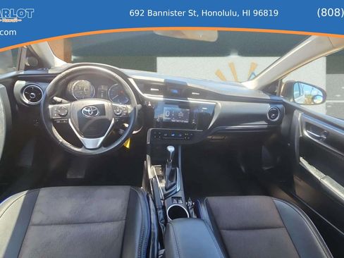 Used 2017 Toyota Corolla SE FWD image 13