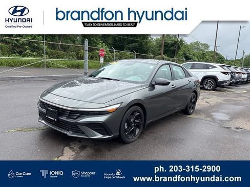 Certified 2026 Hyundai Elantra Sport FWD image 3