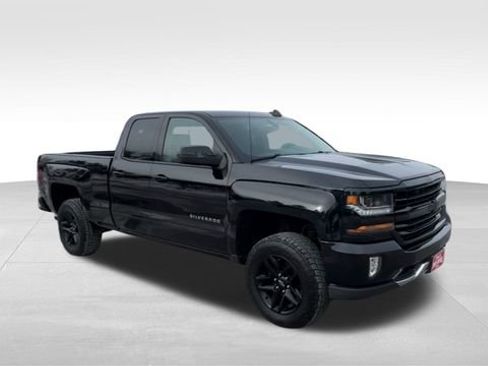 Used 2017 Chevrolet Silverado 1500 LT w/ All Star Edition image 15