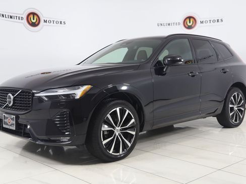 Used 2023 Volvo XC60 B5 Plus w/ Climate Package AWD/4WD image 16