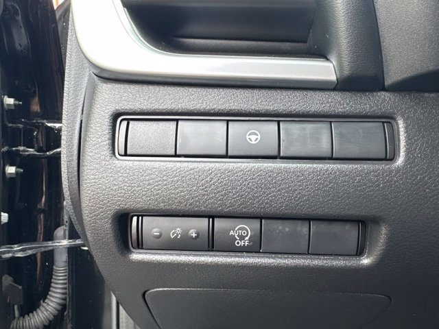 Used 2023 Nissan Rogue SV AWD/4WD image 14