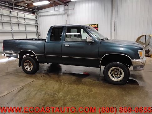 Used 1996 Toyota T100 SR5 image 2