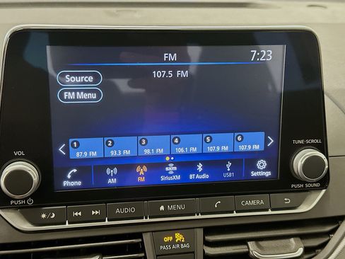 Used 2025 Nissan Altima 2.5 SR FWD image 21