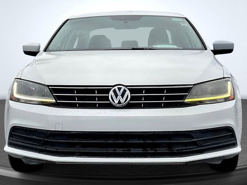 Used 2018 Volkswagen Jetta S image 3