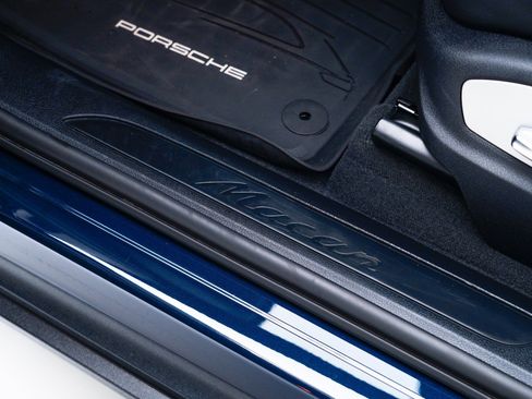 Used 2022 Porsche Macan image 14