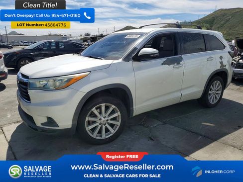 Used 2015 Toyota Highlander LE FWD image 1