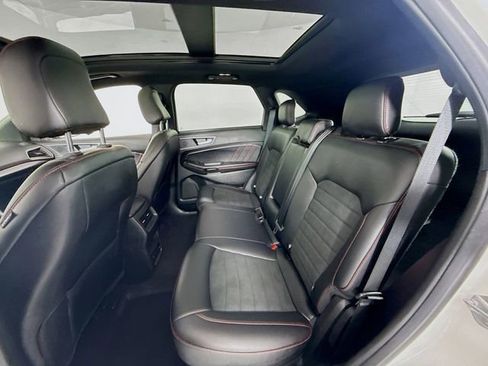 Used 2024 Ford Edge ST-Line image 24