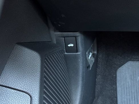 Certified 2024 Honda Accord EX image 31