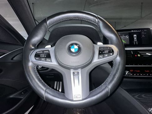Used 2023 BMW 530i xDrive AWD/4WD image 15