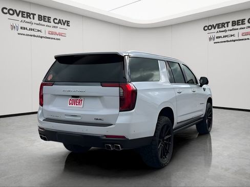 New 2026 GMC Yukon XL Denali Ultimate image 9