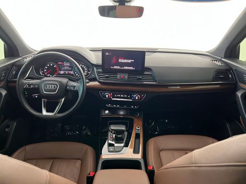 Used 2022 Audi Q5 2.0T Premium w/ Convenience Package AWD/4WD image 14