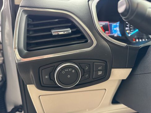 Certified 2021 Ford Edge Titanium image 26