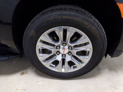 Used 2021 GMC Yukon Denali image 38