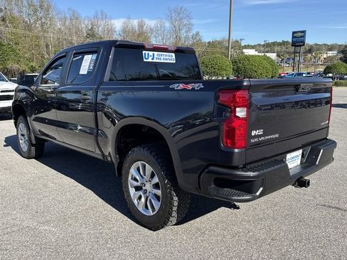 Used 2023 Chevrolet Silverado 1500 Custom image 5