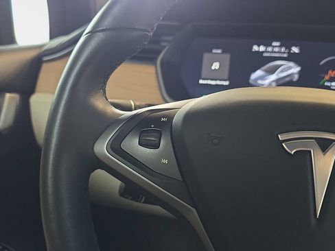 Used 2020 Tesla Model X Long Range AWD/4WD image 18