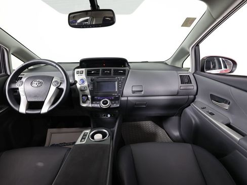 Used 2014 Toyota Prius V Three image 29