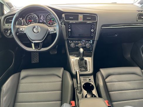 Used 2018 Volkswagen Golf SEL image 10