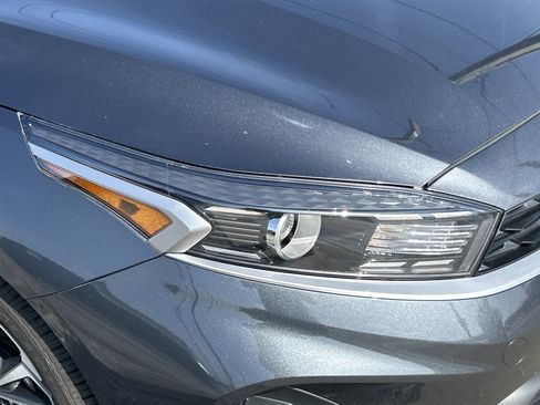 Used 2024 Kia Forte LXS FWD image 8