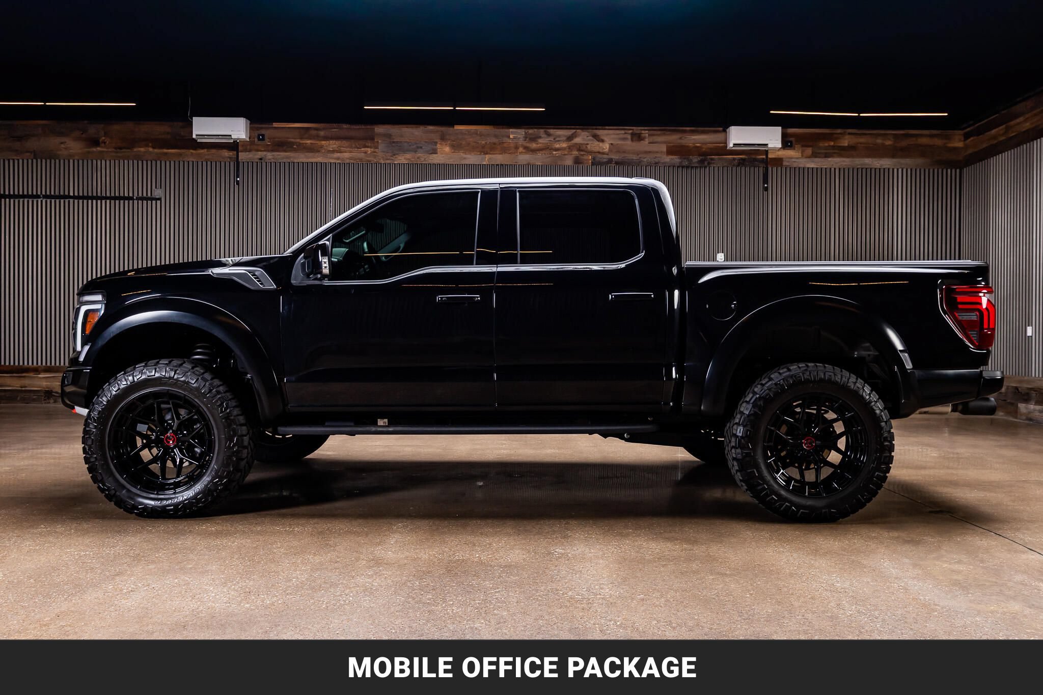 Used 2025 Ford F150 Raptor w/ Equipment Group 803A Raptor R AWD/4WD image 5
