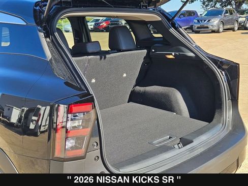 New 2026 Nissan Kicks SR w/ SR Premium Package FWD image 28