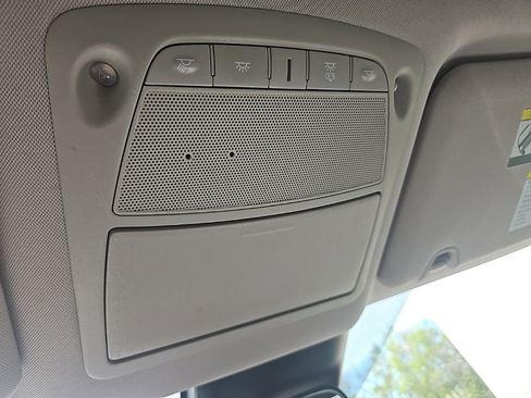 Used 2019 Nissan Rogue SV w/ Premium Package image 21