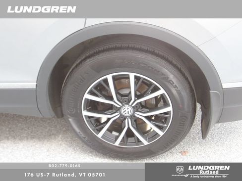 Used 2021 Volkswagen Tiguan SE AWD/4WD image 13