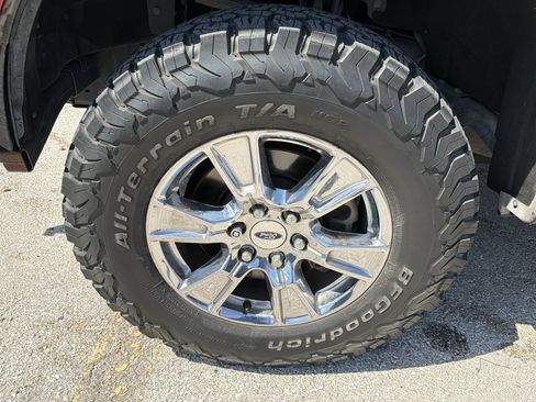 Used 2016 Ford F150 XLT w/ Equipment Group 302A Luxury AWD/4WD image 10