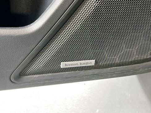 Used 2022 Subaru Outback Limited image 19