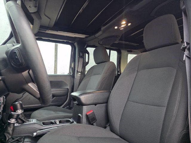 Used 2023 Jeep Wrangler Unlimited w/ Sun & Screen Package AWD/4WD image 27