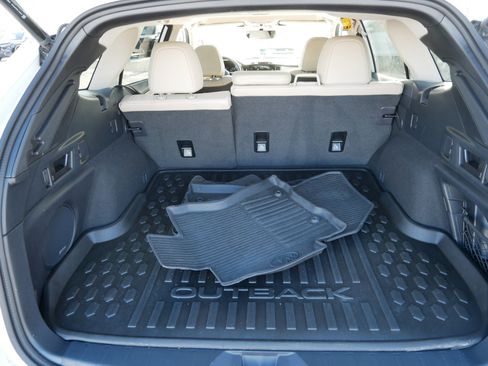 Used 2024 Subaru Outback Limited image 18