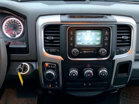 Used 2018 RAM 1500 Classic SLT image 6