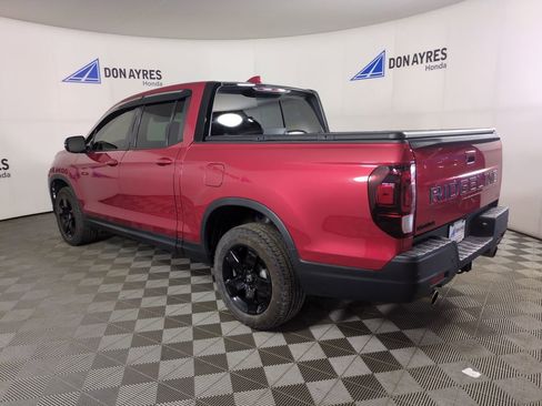 Certified 2025 Honda Ridgeline Black Edition image 4