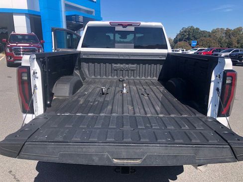 Used 2025 GMC Sierra 2500 AT4 w/ AT4 Premium Plus Package image 10