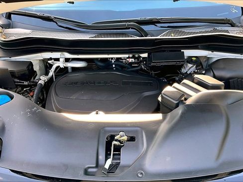 Used 2022 Honda Pilot Sport image 23