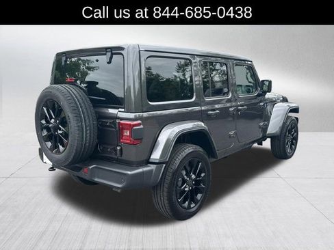 Certified 2025 Jeep Wrangler Unlimited Sahara w/ Safety Group AWD/4WD image 5
