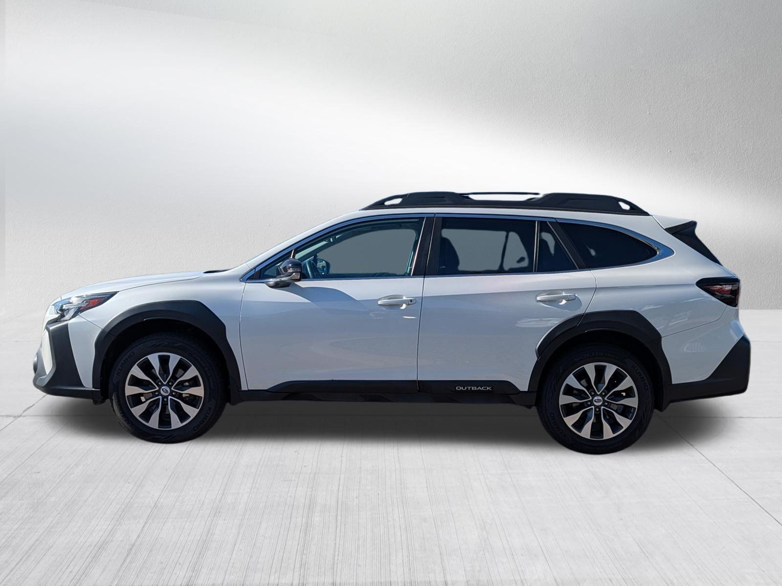 Used 2023 Subaru Outback Limited w/ Popular Package #2 AWD/4WD image 4