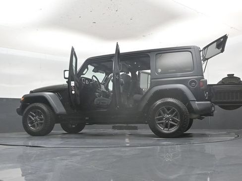 Used 2024 Jeep Wrangler Unlimited Sport AWD/4WD image 60