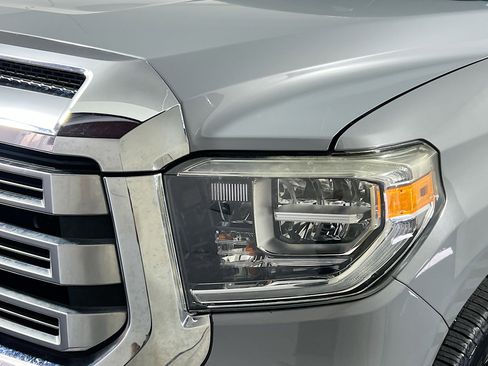 Used 2019 Toyota Tundra Limited image 11