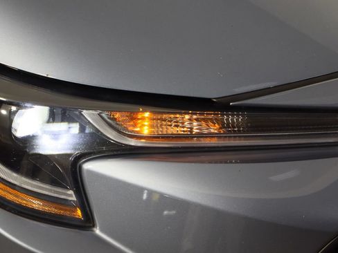 Used 2024 Toyota Corolla LE FWD image 39