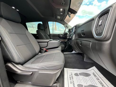 Used 2019 Chevrolet Silverado 1500 LT w/ Z71 Off-Road Package image 19