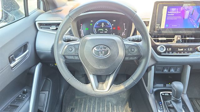 Used 2024 Toyota Corolla Cross AWD Hybrid w/ Convenience Package image 9