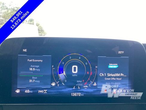 Used 2025 Chevrolet Traverse RS image 22