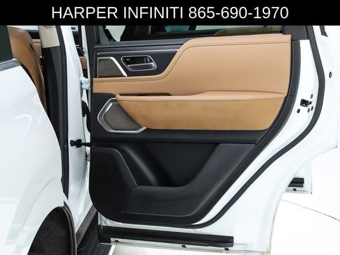Used 2025 INFINITI QX80 Sensory AWD/4WD image 32