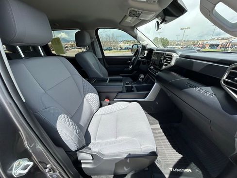 Used 2023 Toyota Tundra SR5 w/ SR5 Convenience Package AWD/4WD image 31