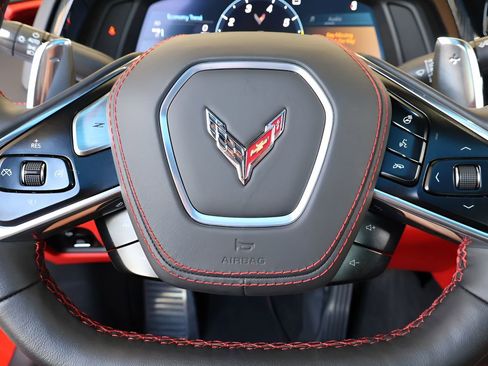 Used 2020 Chevrolet Corvette Stingray Premium Cpe w/ 3LT Preferred Equipment Group image 18