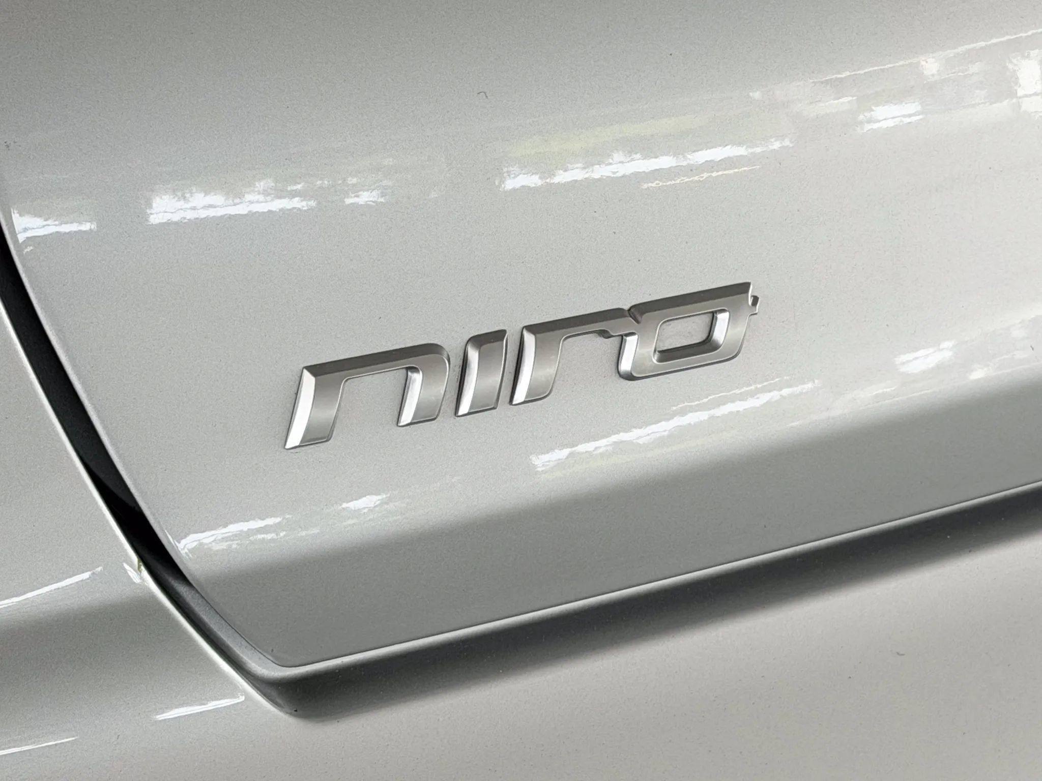 Used 2018 Kia Niro LX FWD image 12