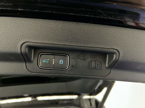 Used 2020 Ford Explorer ST image 13