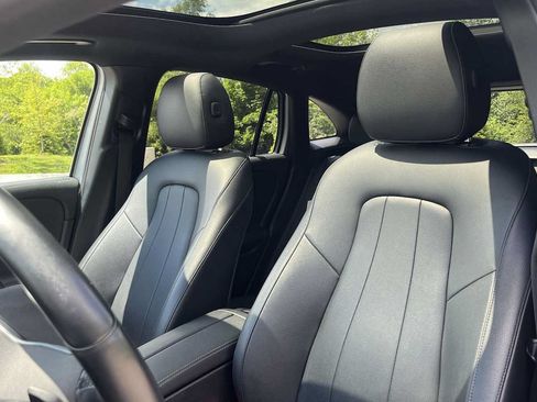 Used 2021 Mercedes-Benz GLA 250 4MATIC image 31